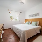 Palm Tree With Pool By Homing Apartman