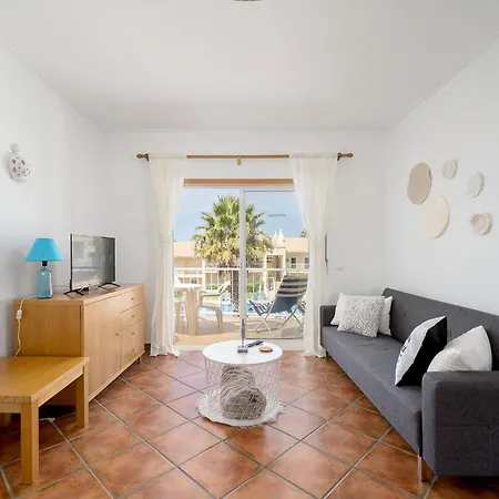 Palm Tree With Pool By Homing Albufeira